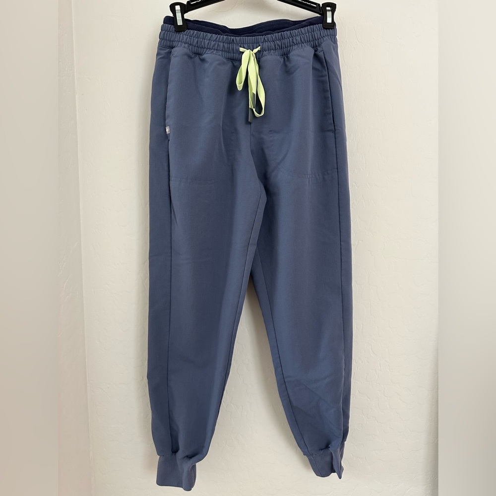 Figs Women's Space Navy Mari Skinny Petite Jogger Scrub Pants